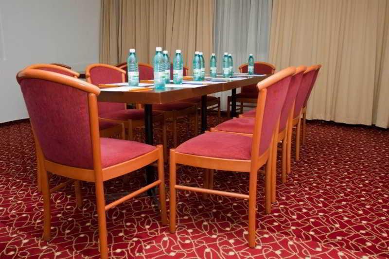 Visconti Militari Hotel Bukarest Kültér fotó